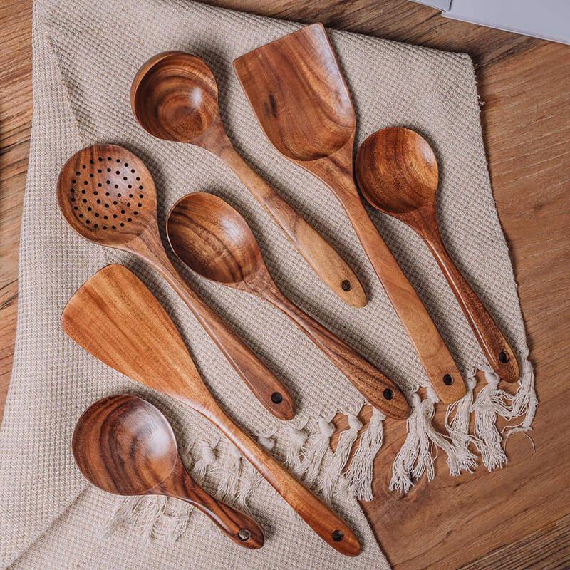 Teak wooden utensil set