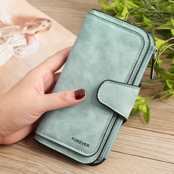 RETRO GLAMOROUS MULTIPLE SLOTS WOMEN WALLETS