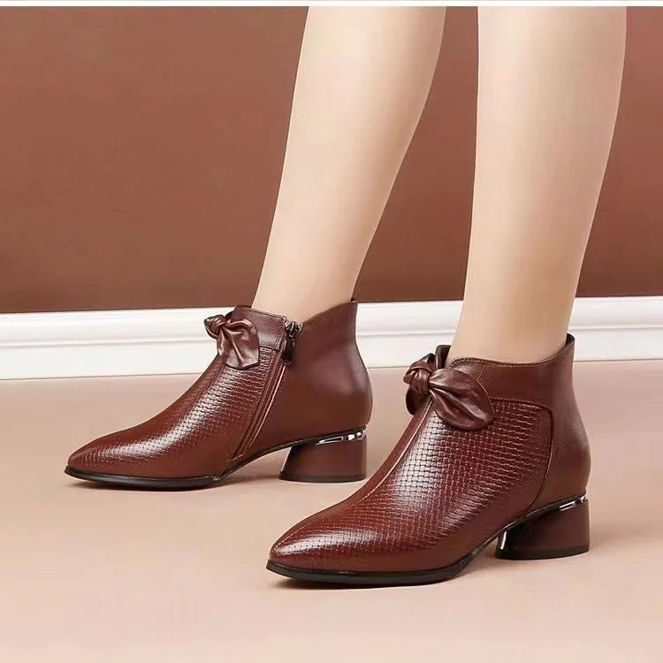 Women's high-heeled boots