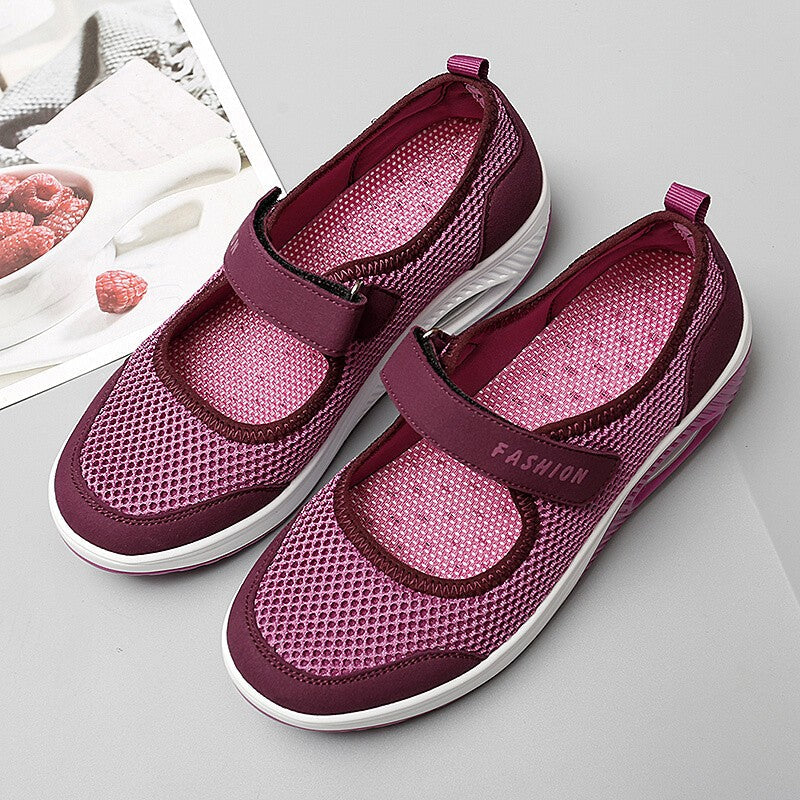 Womens stretchable breathable lightweight walking shoes