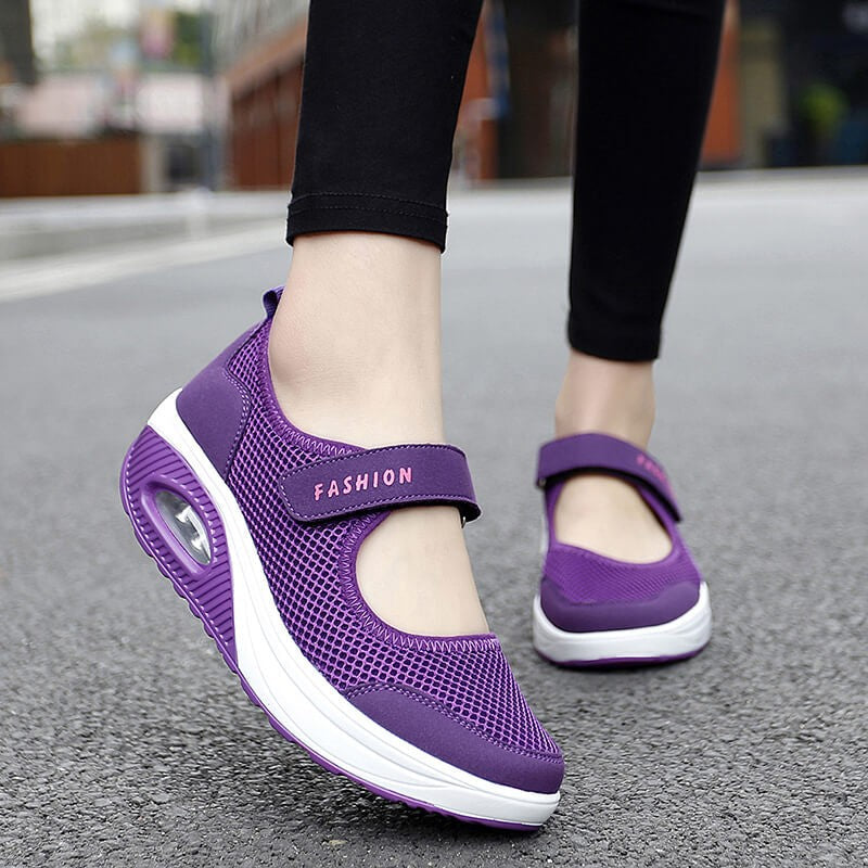 Womens stretchable breathable lightweight walking shoes