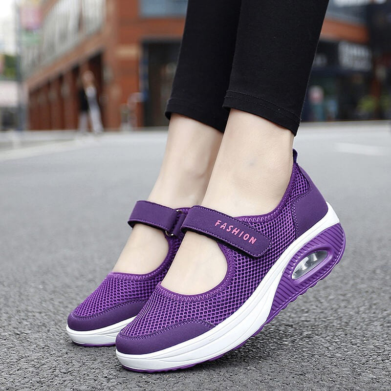 Womens stretchable breathable lightweight walking shoes