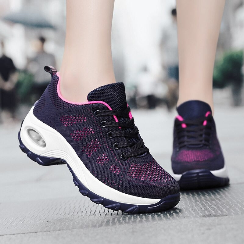 Orthopedic women's walking sneakers