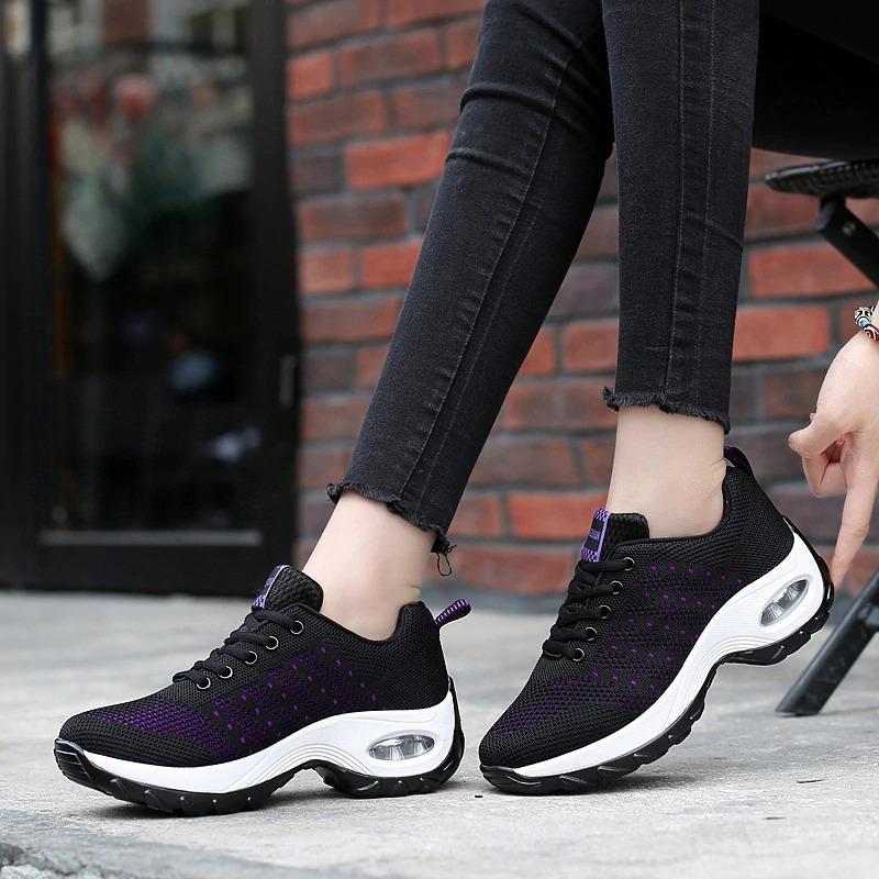 Orthopedic women's walking sneakers