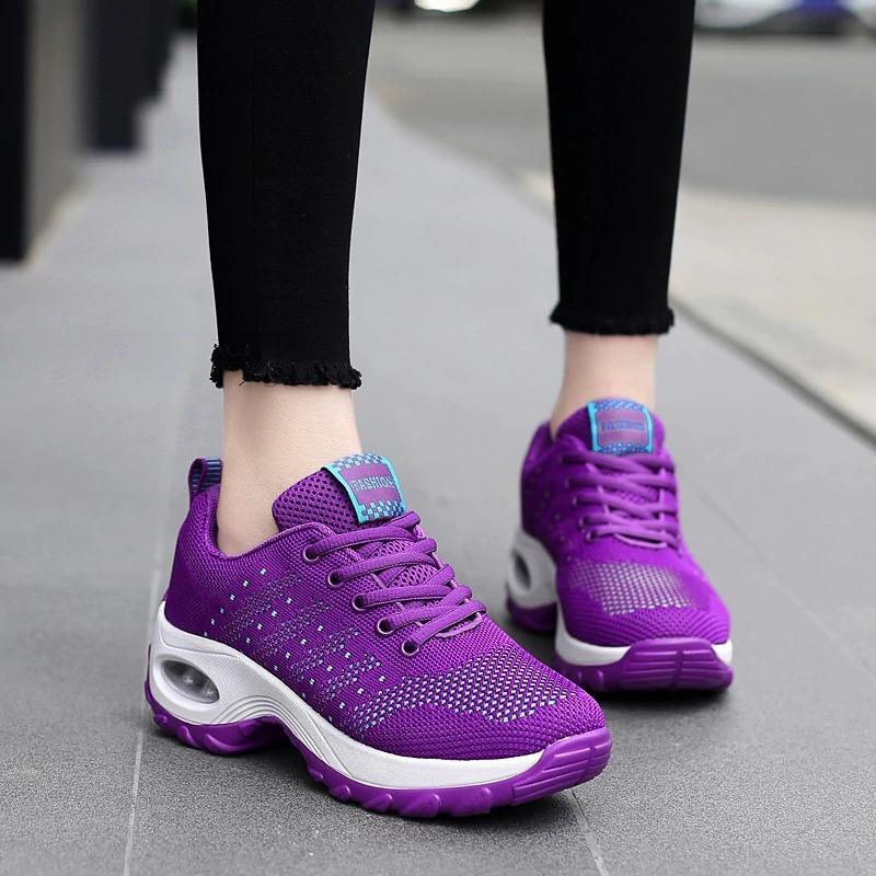 Orthopedic women's walking sneakers