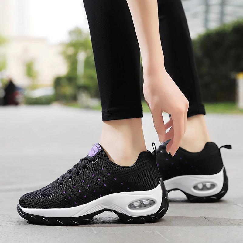 Orthopedic women's walking sneakers