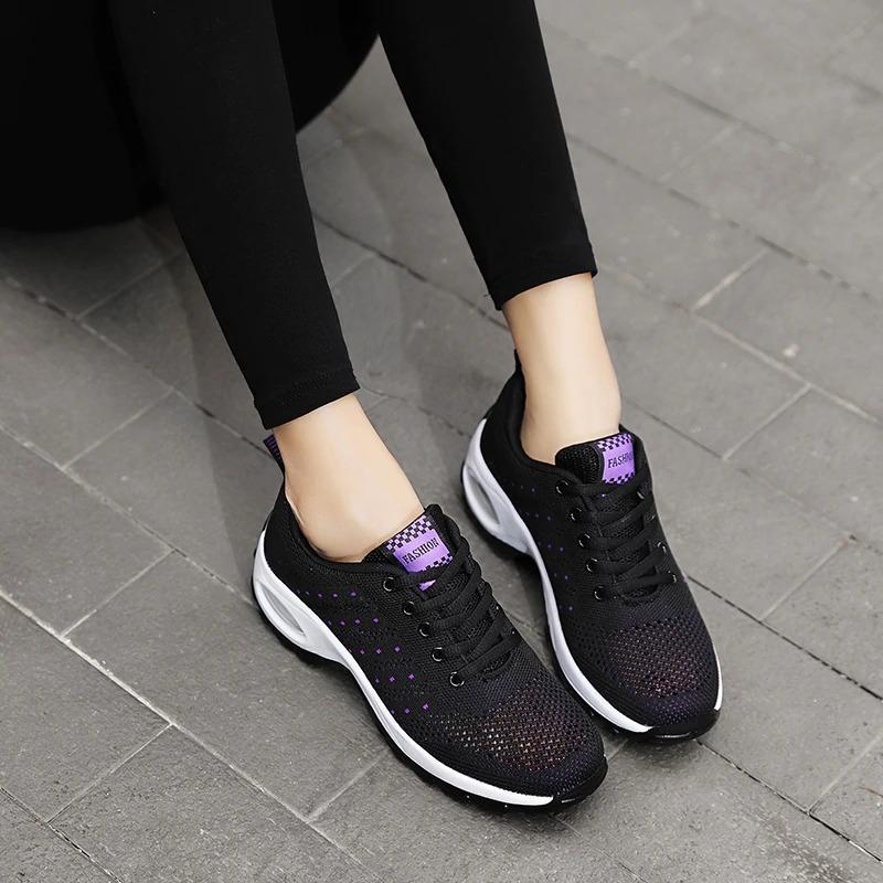 Orthopedic women's walking sneakers